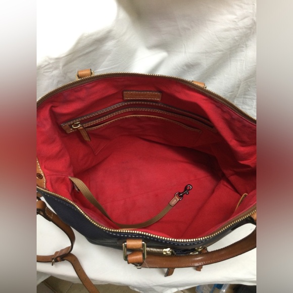 Dooney and Bourke Shoulder/Hand bag. Blue - Picture 5 of 16